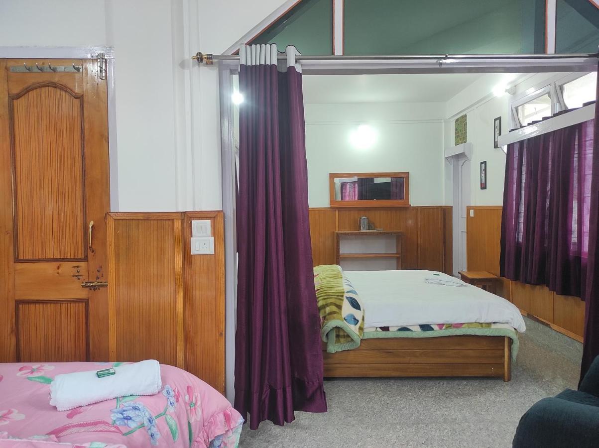 Hotel Tawang Regency Luaran gambar